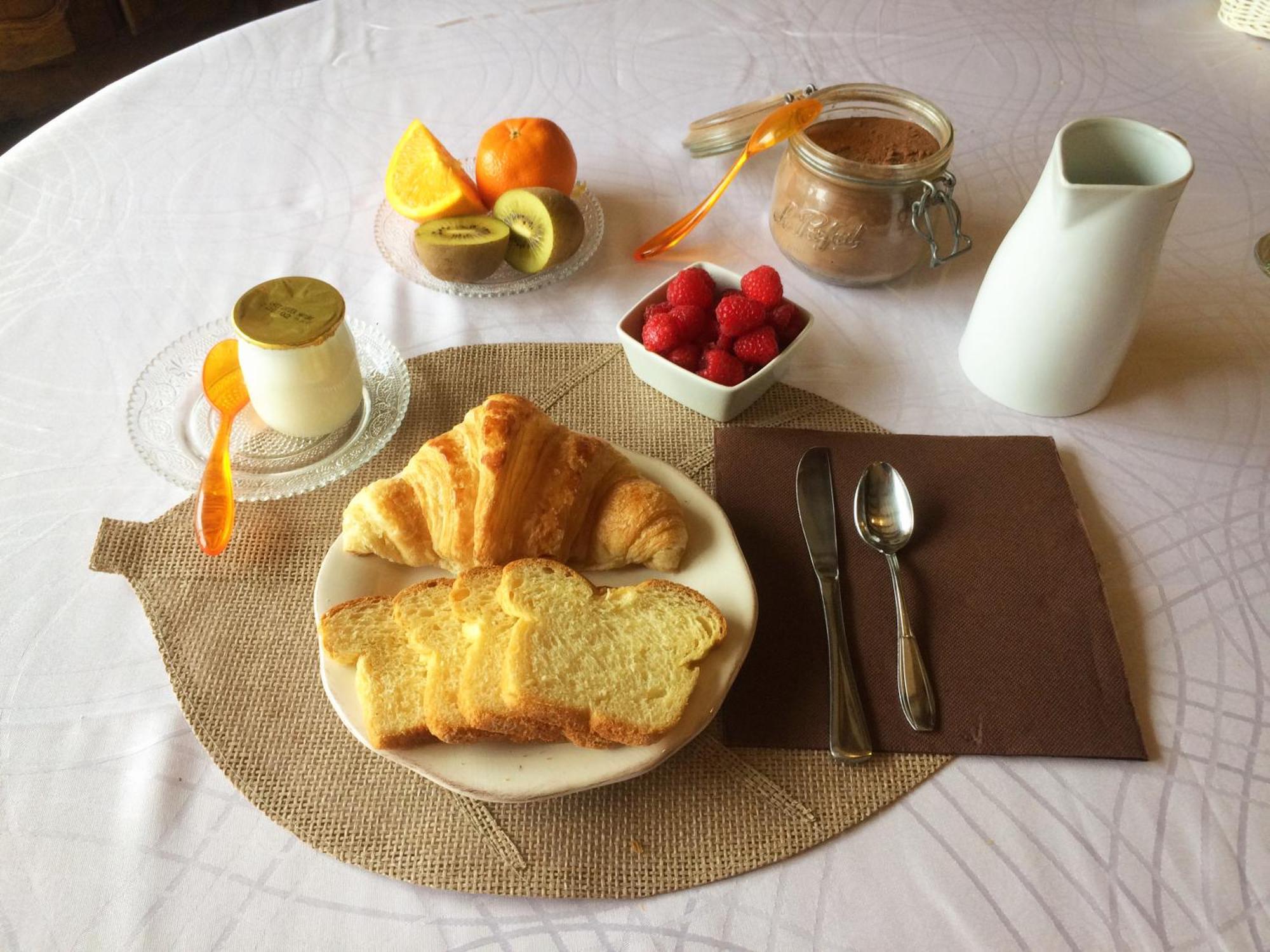 Hotel La Noisetiere Noyers-sur-Cher Zewnętrze zdjęcie