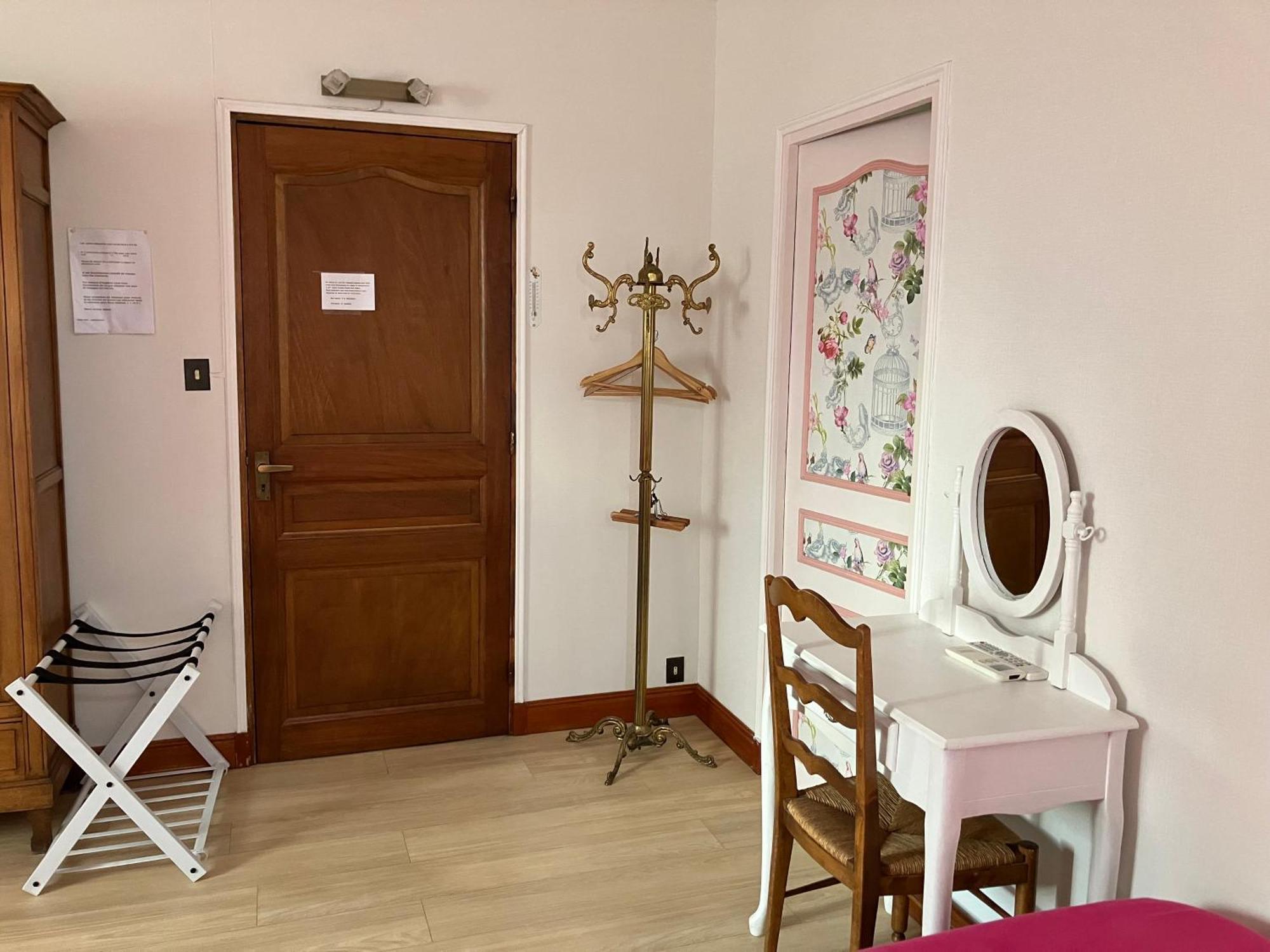 Hotel La Noisetiere Noyers-sur-Cher Zewnętrze zdjęcie